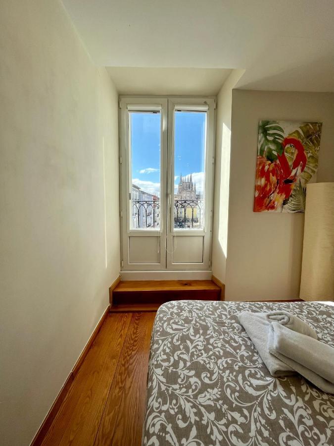 Atuaire Home Preciosa Vivienda Vistas A La Catedral Parking Incluido Burgo Exterior foto